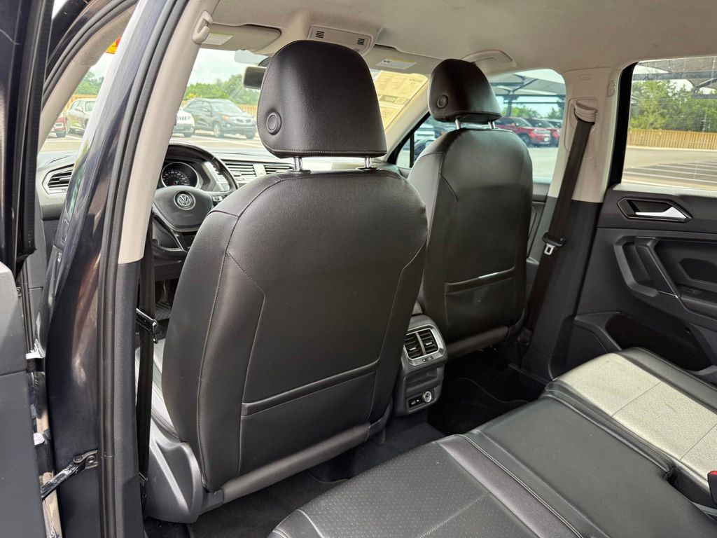 Thumbnail: 2018 Volkswagen Tiguan - 23