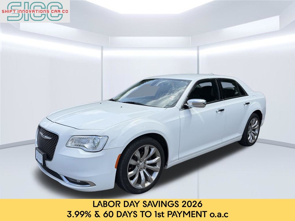 Bright White Clearcoat 2019 Chrysler 300 Sedan Rear-Wheel Drive 8-Speed Automatic