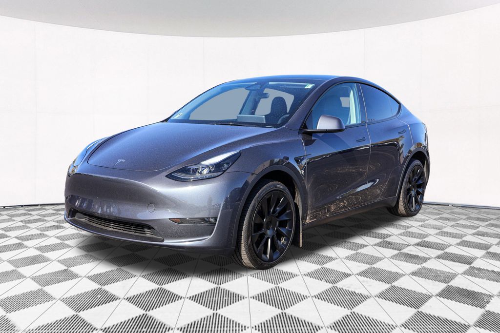 2023 Tesla Model Y Long Range 13