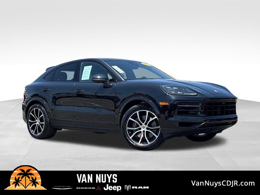 Chalk 2024 Porsche Cayenne Coupe Coupe All-Wheel Drive 8-Speed Automatic