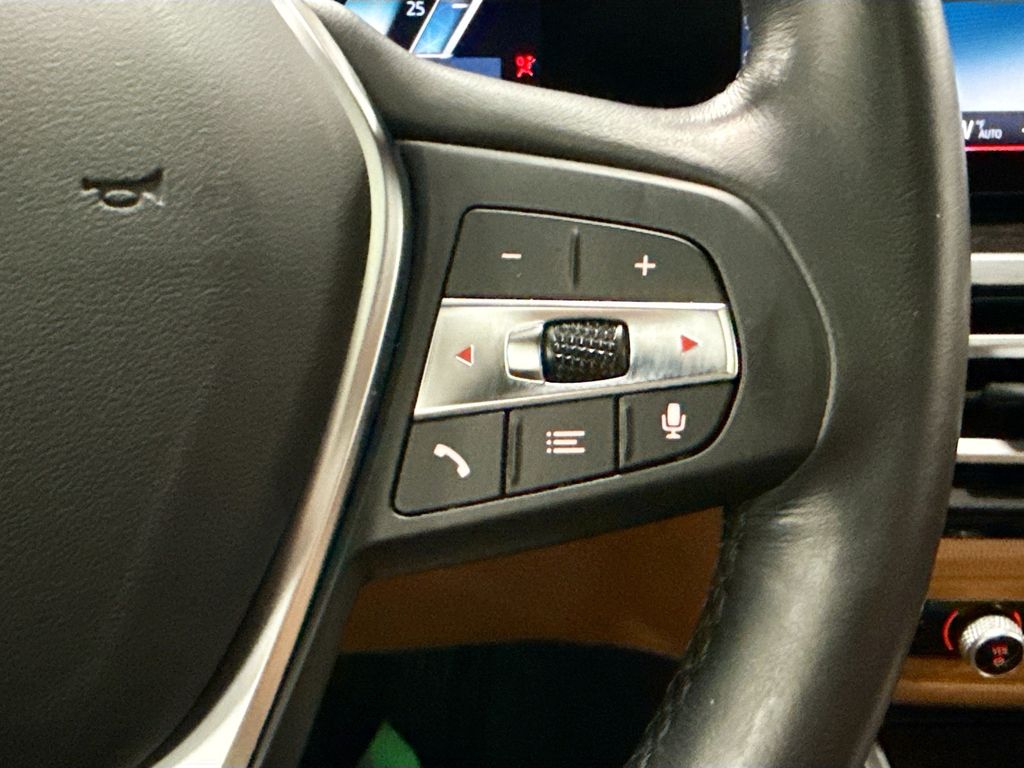 Thumbnail: 2023 BMW i4 - 12