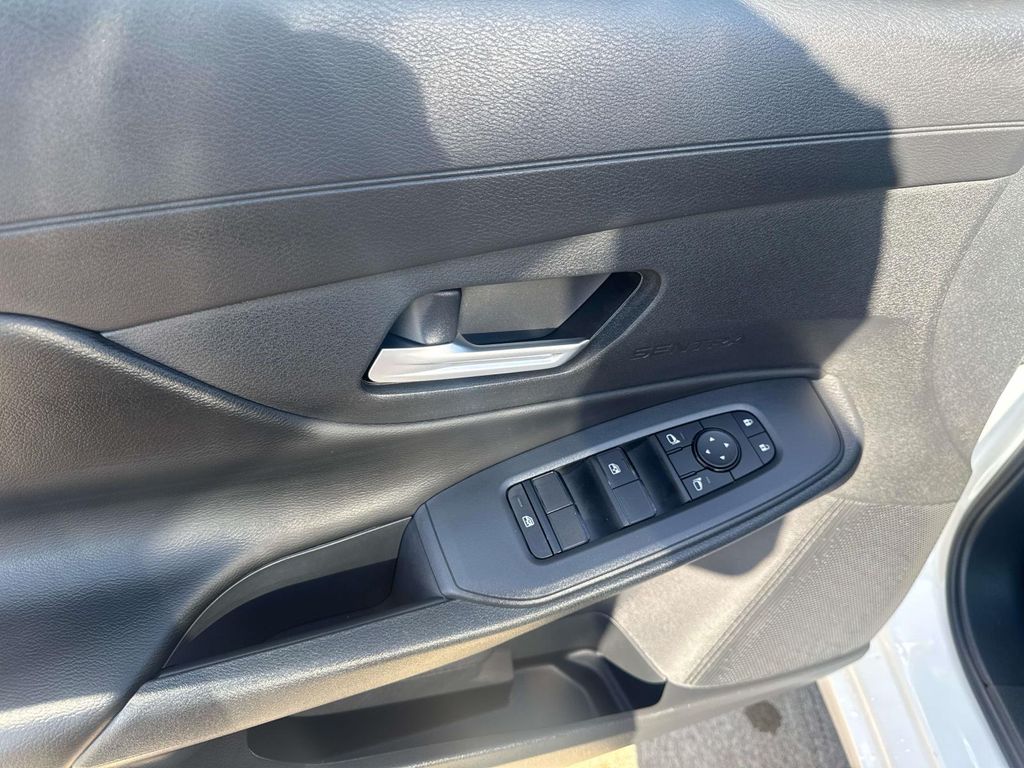 2026 Nissan Sentra - Image 9