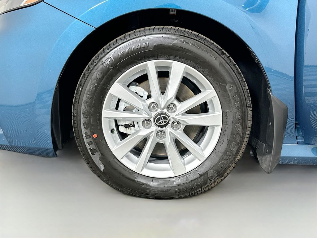 Thumbnail: 2025 Toyota Camry - 30