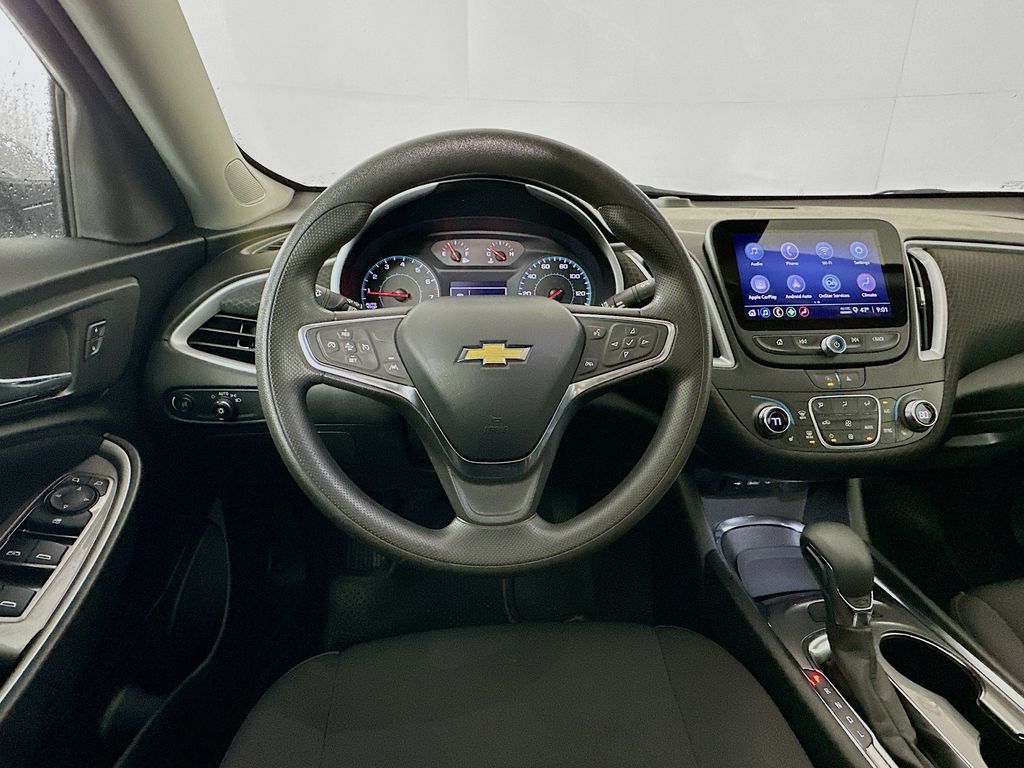Thumbnail: 2023 Chevrolet Malibu - 23