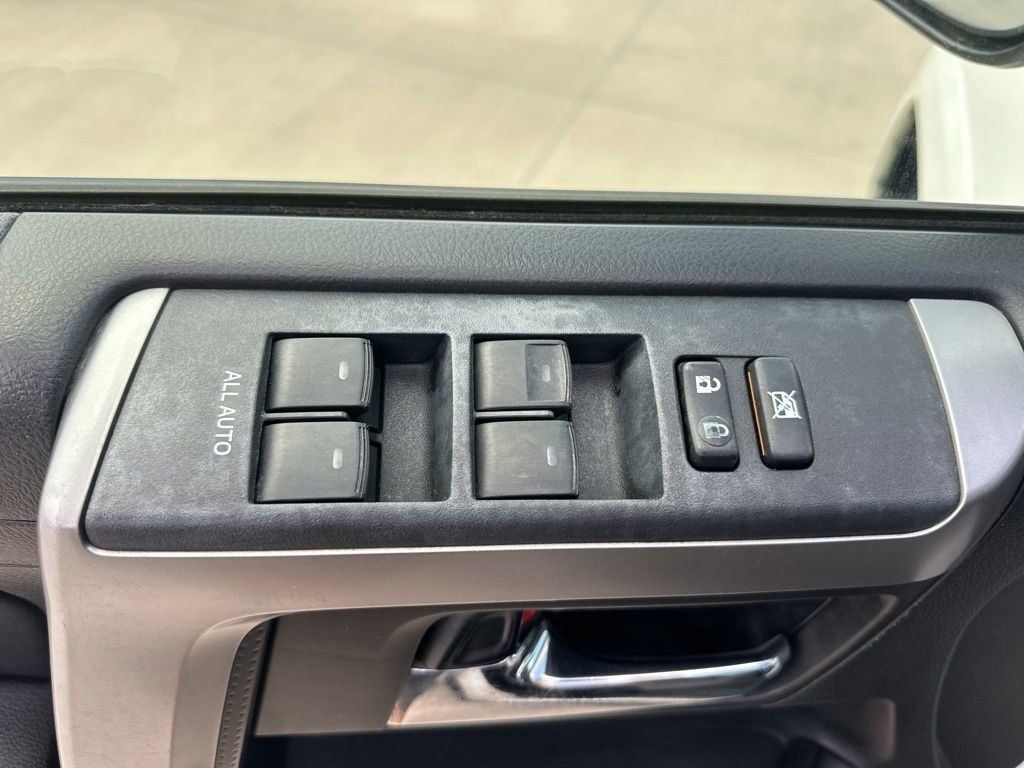 2016 Super White Toyota 4Runner SR5 RWD SUV