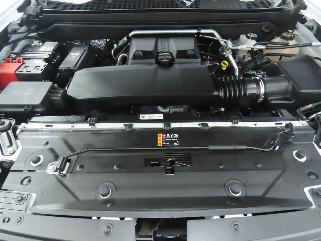 Thumbnail: 2024 Chevrolet Colorado - 29