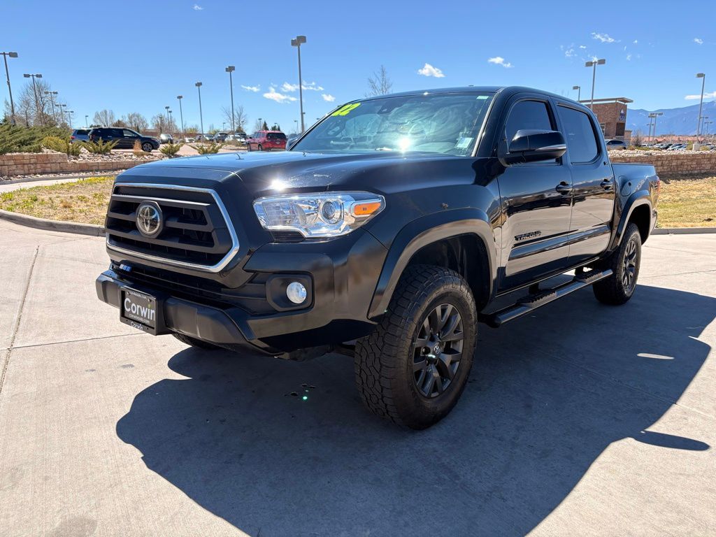 View vehicle photo 3