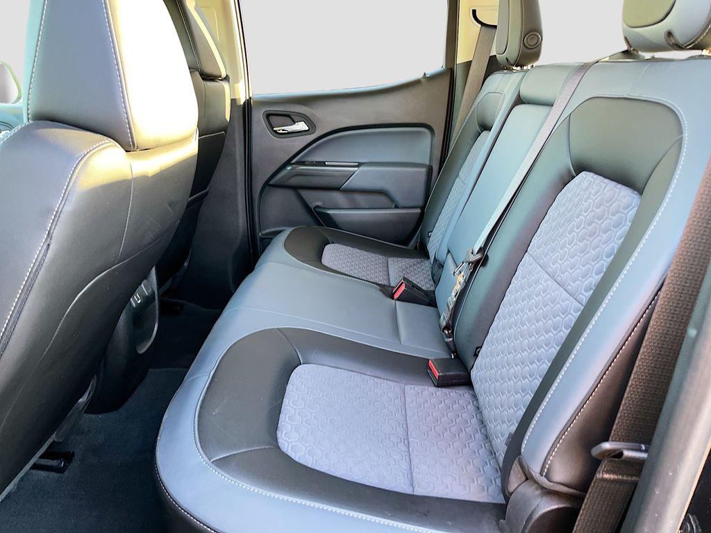 Used 2022 Black Chevrolet Z71 image 23