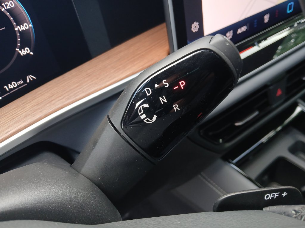New 2026 Black Volkswagen SEL R-Line Turbo image 24