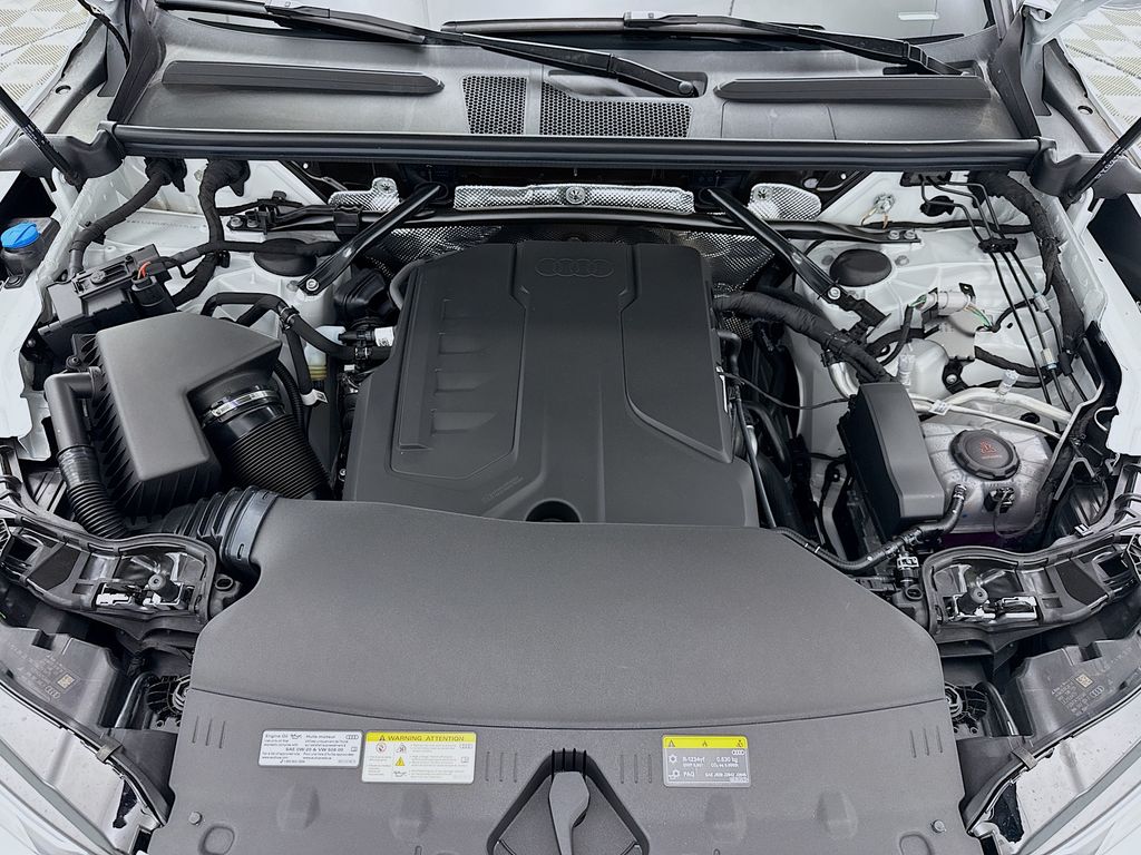 Thumbnail: 2025 Audi Q5 - 28