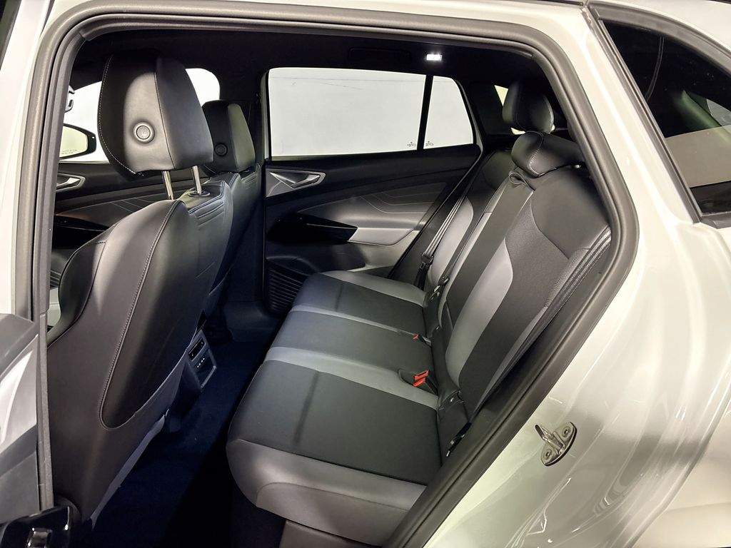 2023 Volkswagen ID.4 Pro S Plus