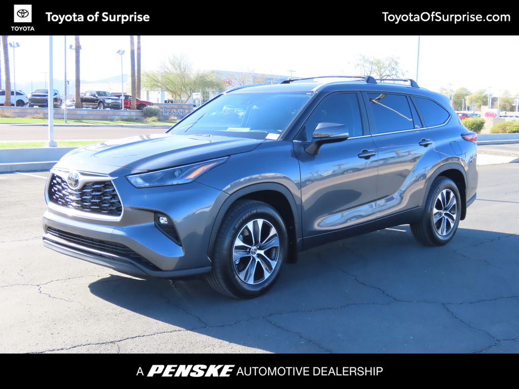 2025 Toyota Highlander XLE -
                Surprise, AZ