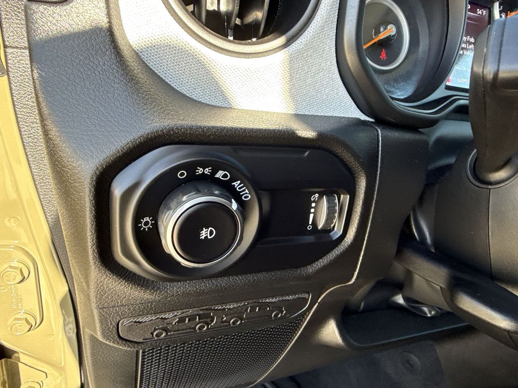 Thumbnail: 2025 Jeep Wrangler - 27