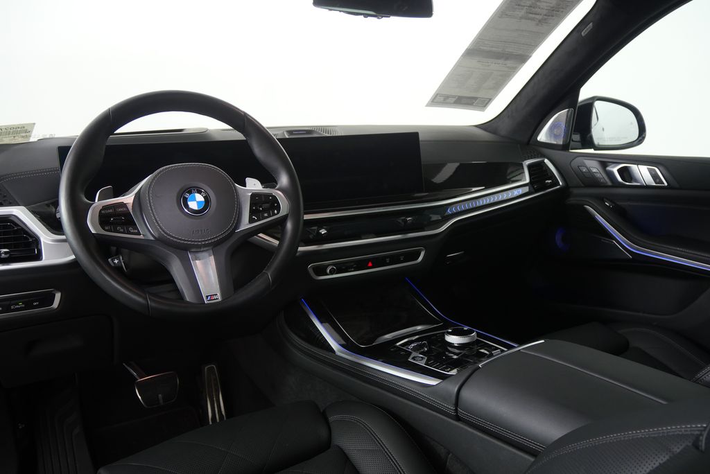 Thumbnail: 2025 BMW X7 - 6