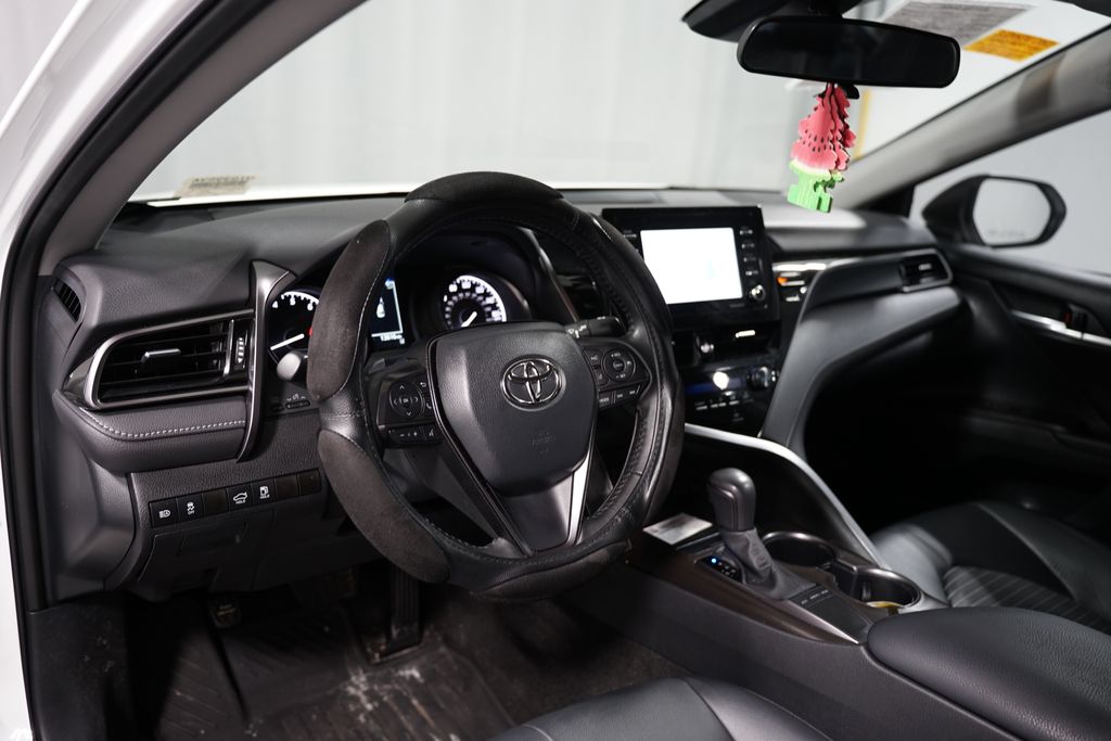 2023 Toyota Camry SE 7