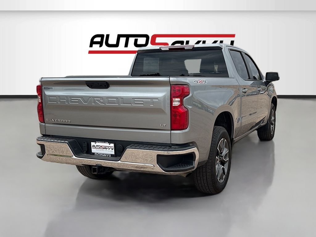 Used 2025 Gray Chevrolet LT image 7