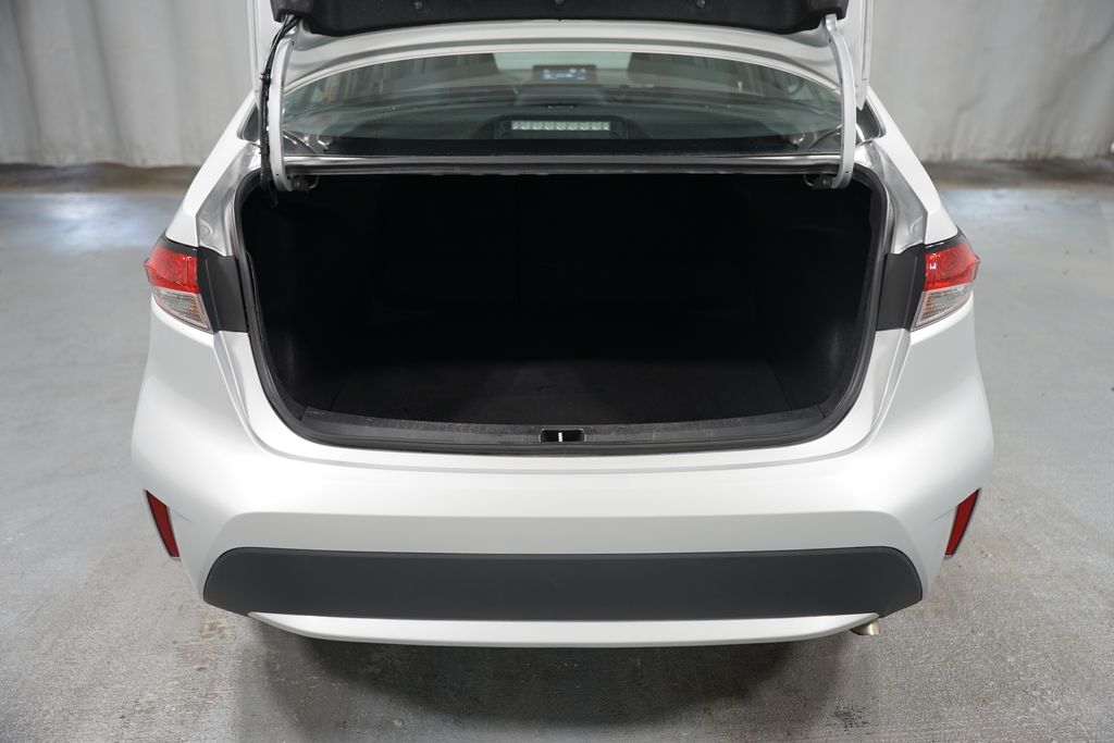 2022 Toyota Corolla LE 30