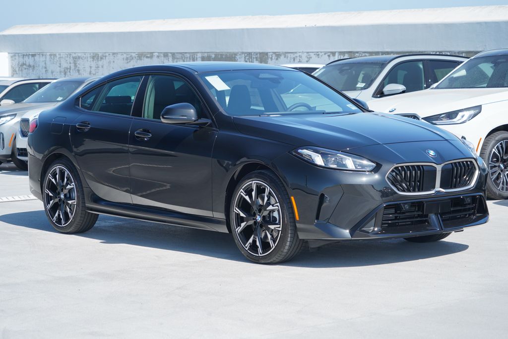 Thumbnail: 2026 BMW 2 Series - 3