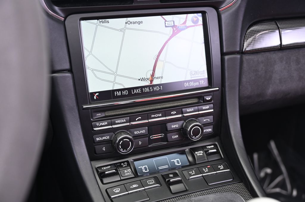 Thumbnail: 2015 Porsche 911 - 31