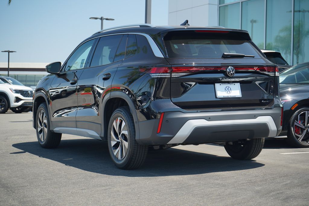 Thumbnail: 2025 Volkswagen Tiguan - 3
