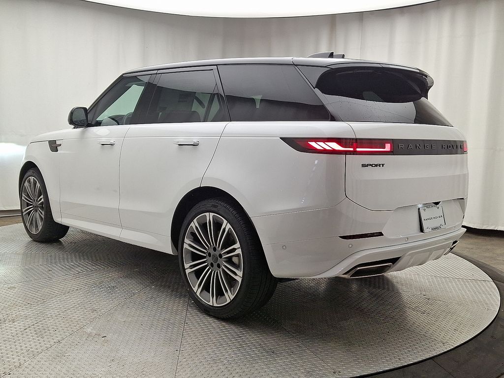 Thumbnail: 2026 Land Rover Range Rover Sport - 4