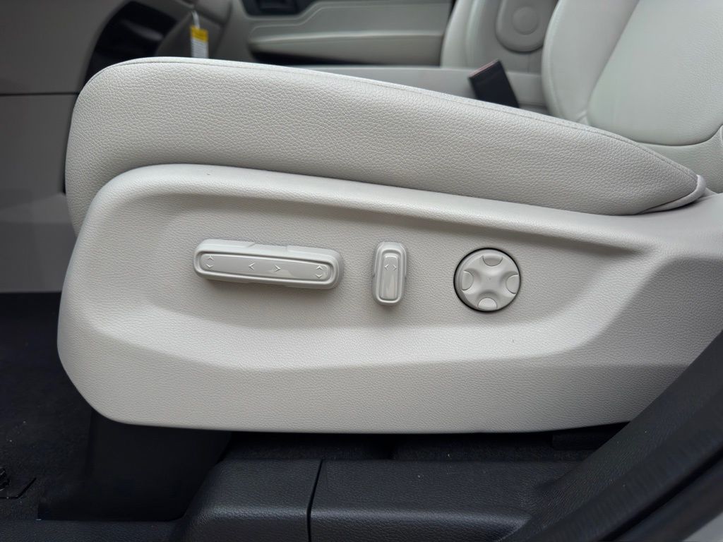 2026 Honda Odyssey EX-L Silver at Community Honda