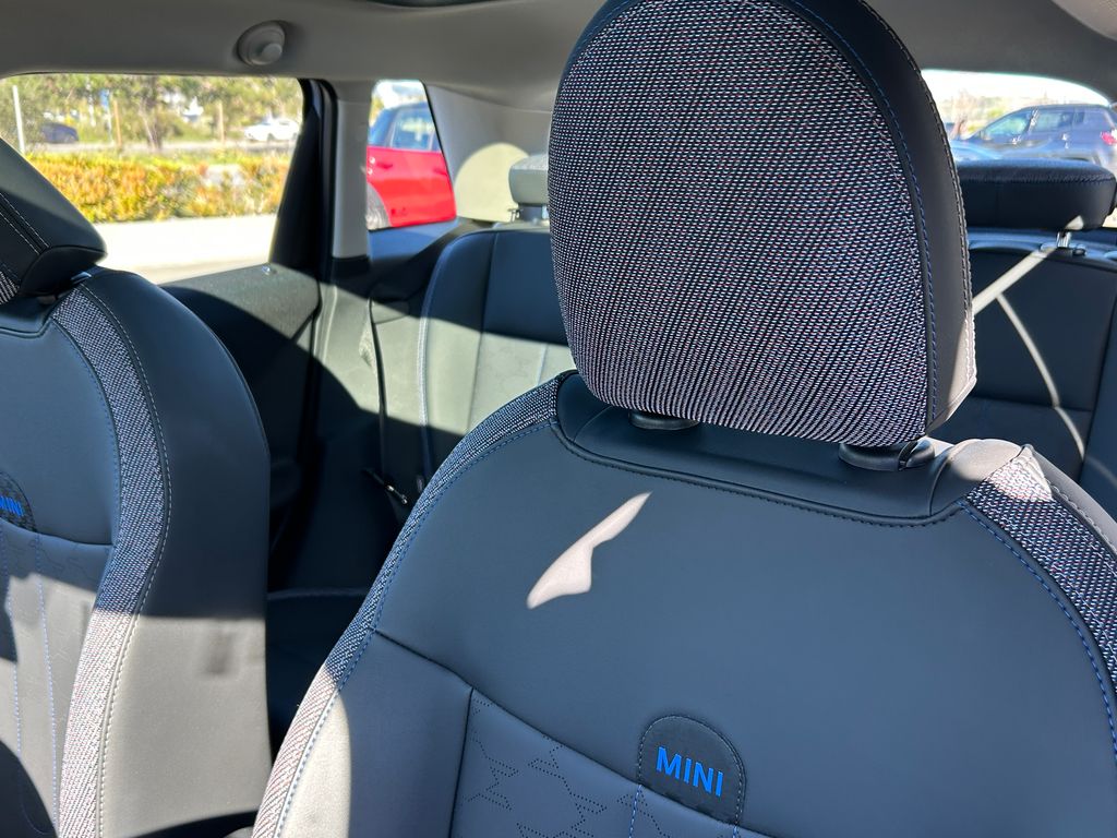 Thumbnail: 2025 MINI Cooper - 14