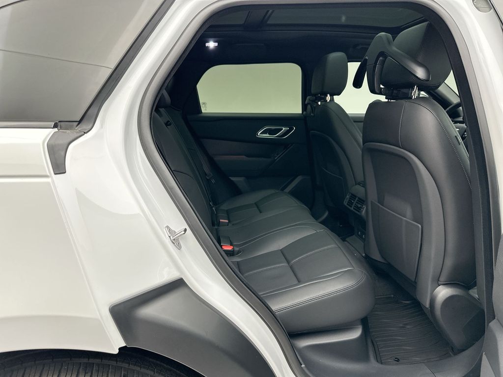 2026 Land Rover Range Rover Velar Dynamic SE 6