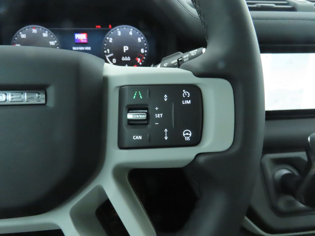 2024 Land Rover Defender 110 12