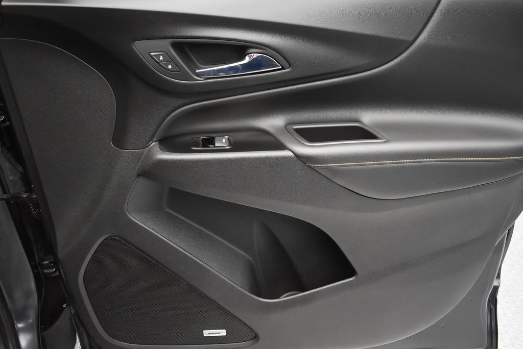 Thumbnail: 2022 Chevrolet Equinox - 24