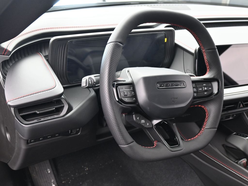 New 2026 Diamond Black Crystal Pearlcoat Dodge R/T Scat Pack image 15