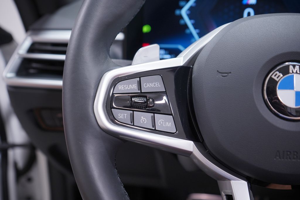 Thumbnail: 2025 BMW 4 Series - 21