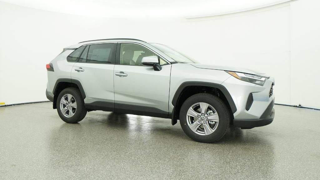 Thumbnail: 2025 Toyota RAV4 - 20