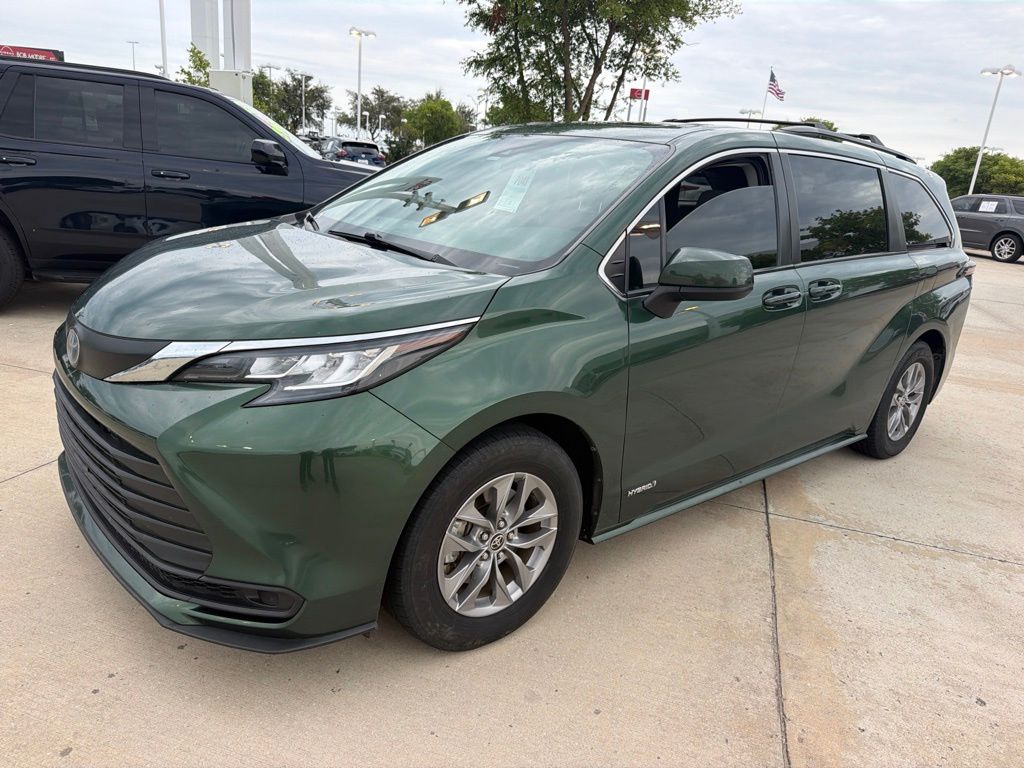 Cypress 2021 Toyota Sienna Minivan Front-Wheel Drive Continuously Variable Transmission