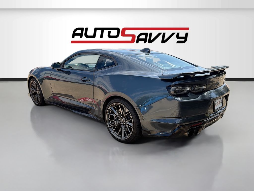 Used 2022 Gray Chevrolet ZL1 image 5