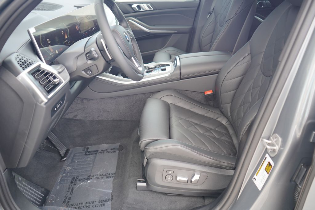 Thumbnail: 2026 BMW X5 - 9