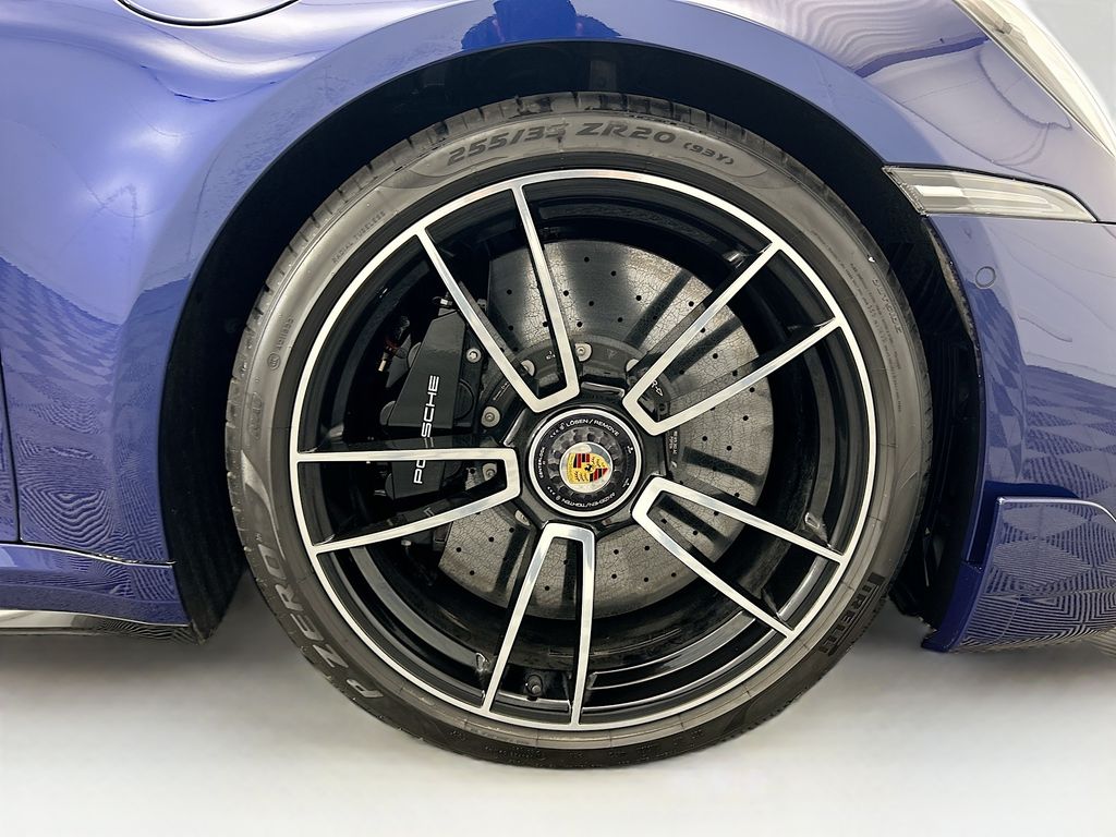 Thumbnail: 2024 Porsche 911 - 31