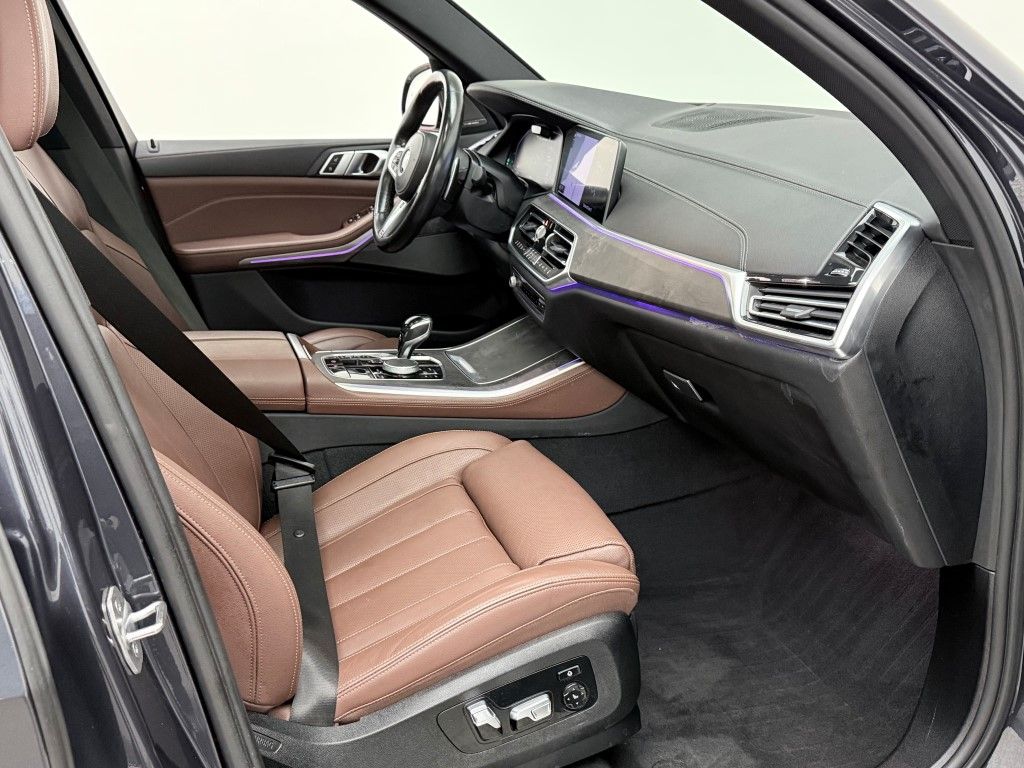 Thumbnail: 2020 BMW X5 - 19