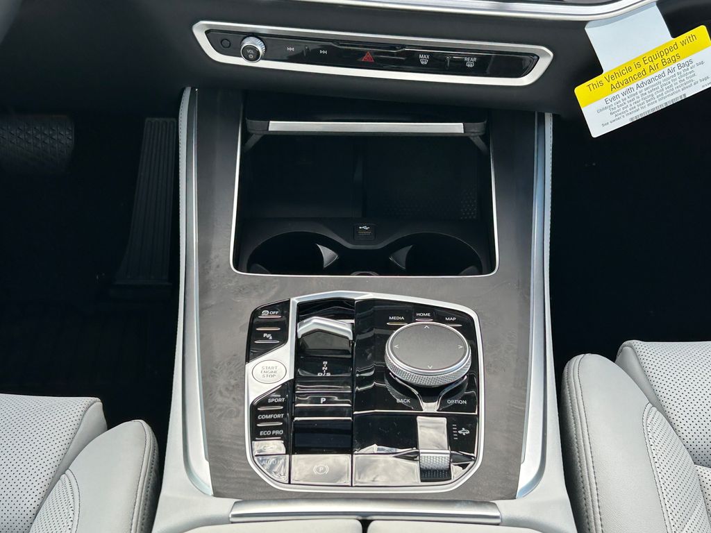 Thumbnail: 2026 BMW X5 - 27