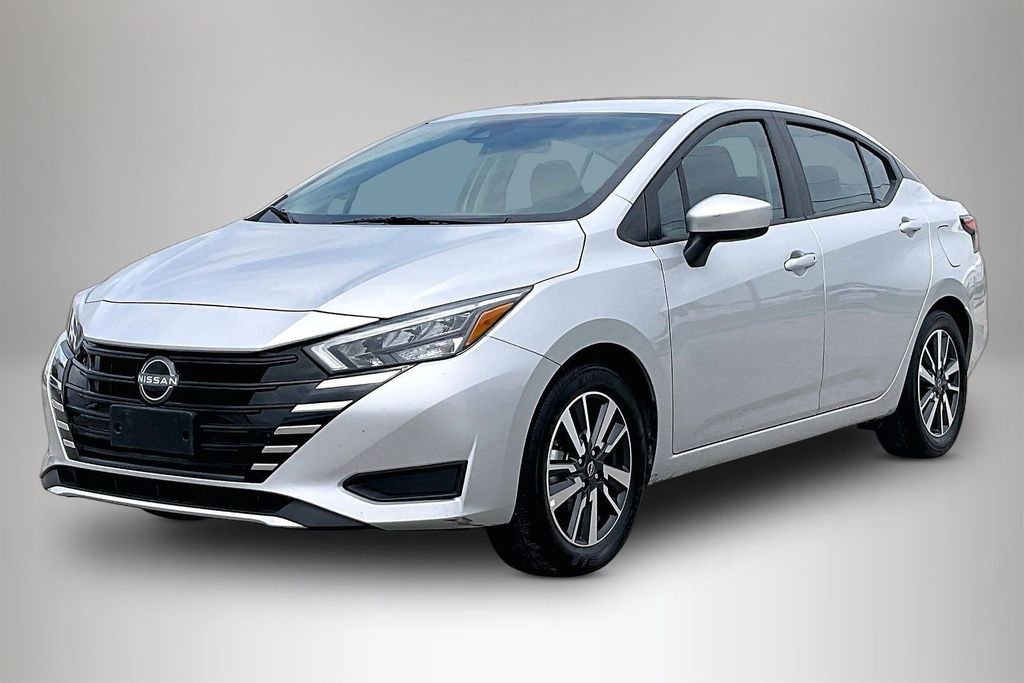 Used 2025 Nissan Versa 1.6 SV 4D Sedan