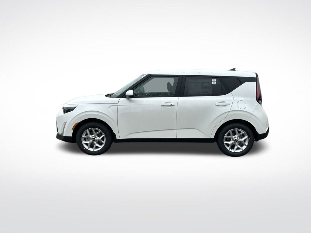 2025 Kia Soul S photo