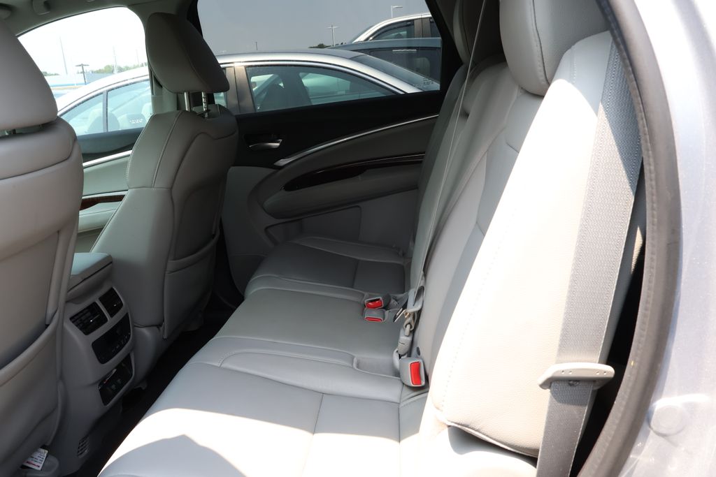 2017 Acura MDX Technology 32