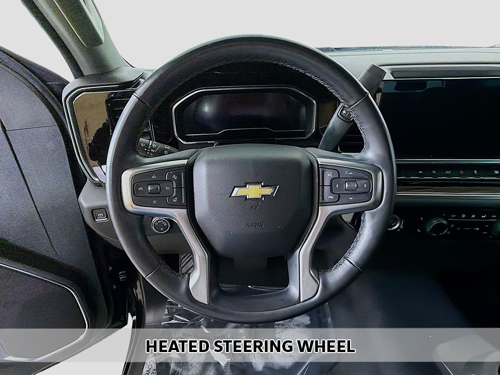 Used 2023 Black Chevrolet LT image 6