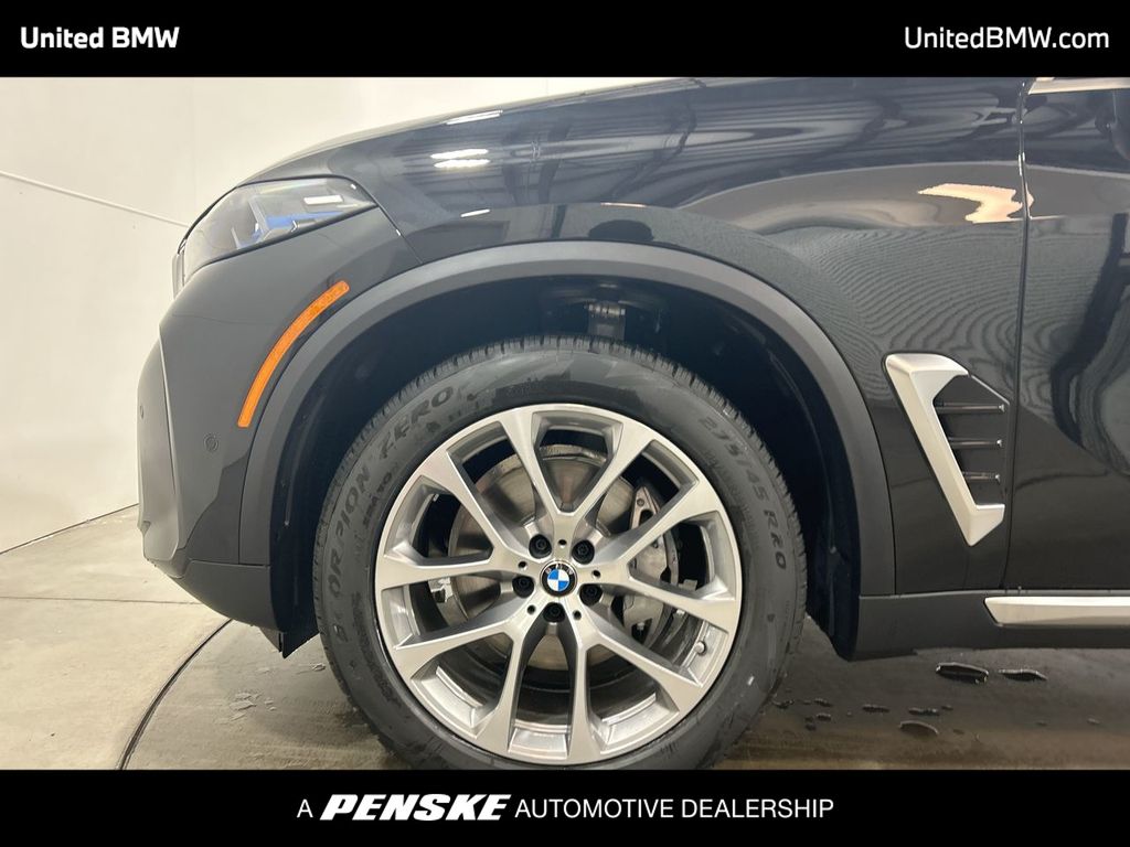 Thumbnail: 2026 BMW X5 - 10