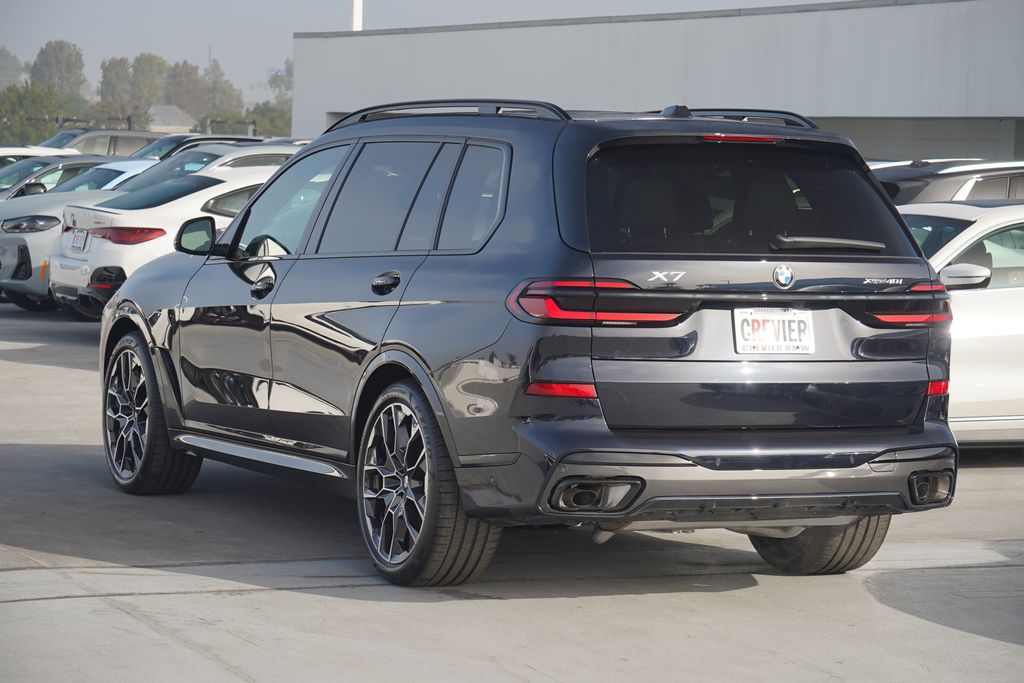 2025 BMW X7 xDrive40i 7