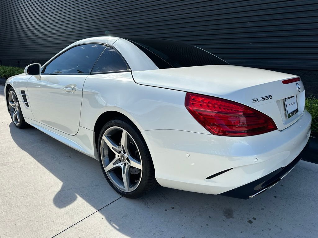 Thumbnail: 2017 Mercedes-Benz SL-Class - 3
