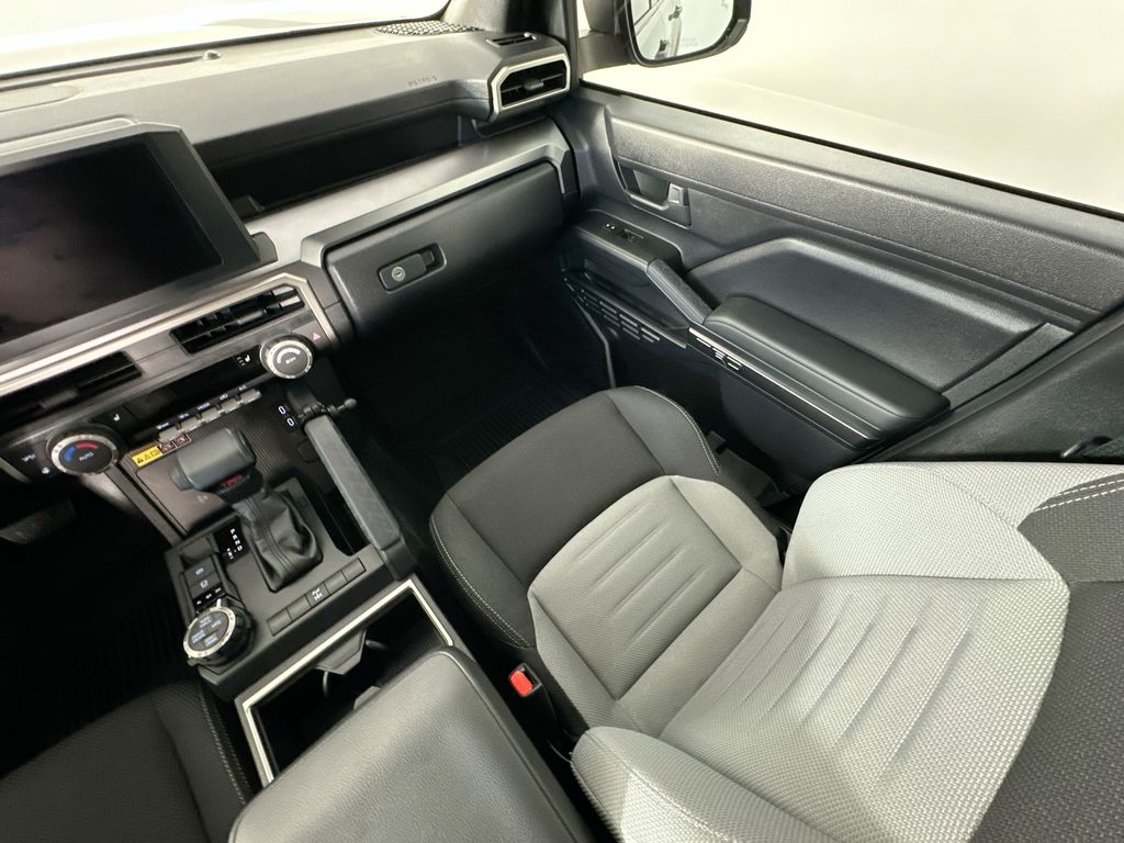 Toyota4Runner i-FORCE MAX Hybrid11