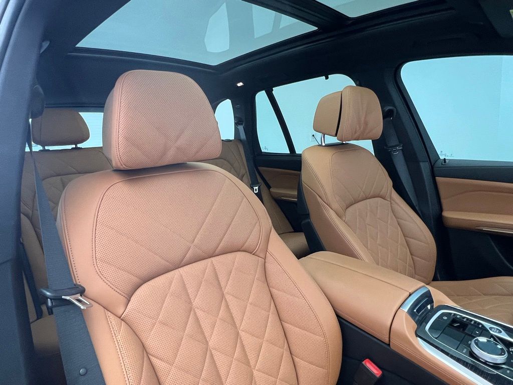 Thumbnail: 2024 BMW X5 - 8