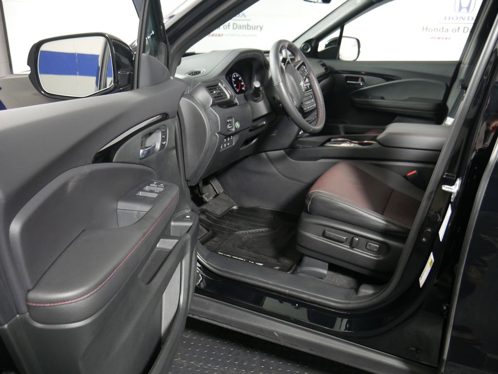 Thumbnail: 2025 Honda Ridgeline - 29