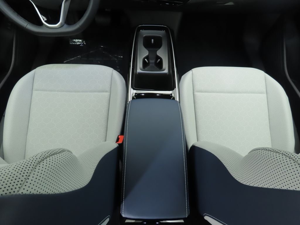 2025 Volkswagen ID.4 Pro S 17